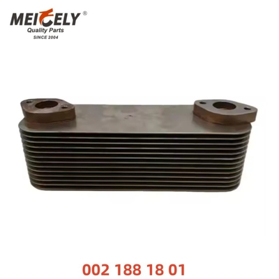 Solução de refrigeração profissional 002 188 18 01 Refrigerador de óleo de motor para MERCEDES-BENZ