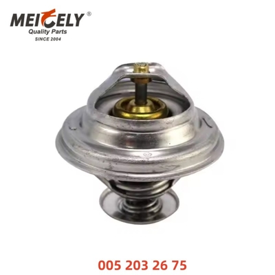 Termostato do líquido de refrigeração do motor OEM 0052032675 1032000819 Para Mercedes-Benz